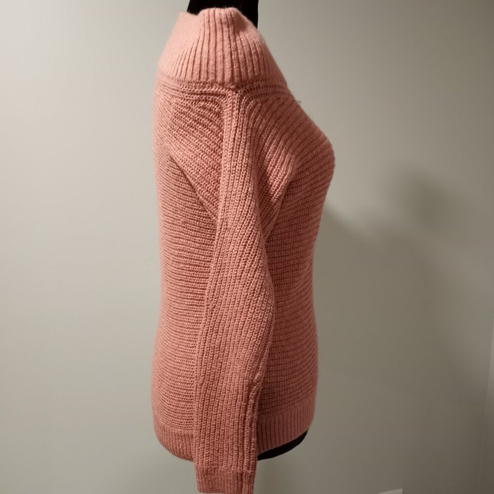 EXPRESS PINK THICK WIDE NECK CHUNKY KNIT SWEATER TOP WOMEN SIZE M - Picture 7 of 7
